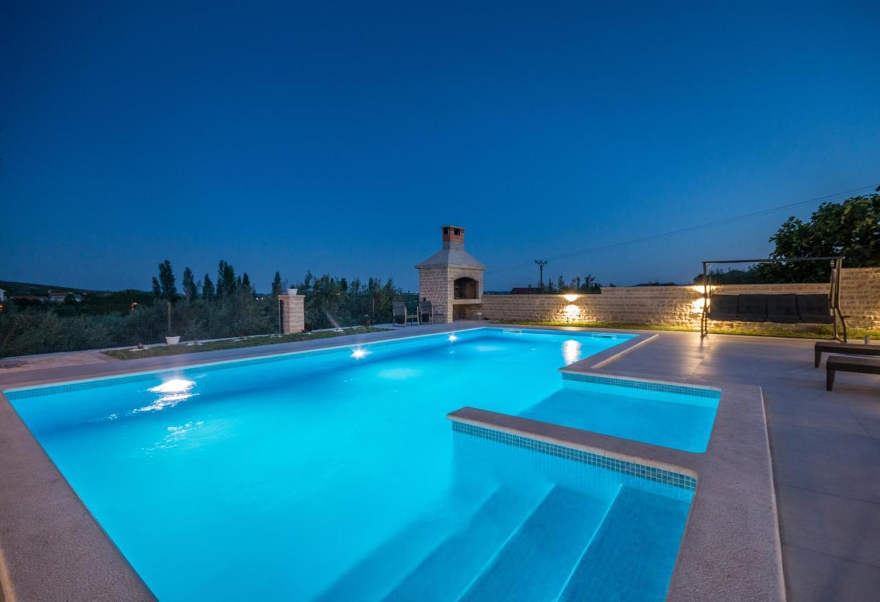 Poolincluded - Holiday Home Maslina Lisane Ostrovicke Exteriér fotografie